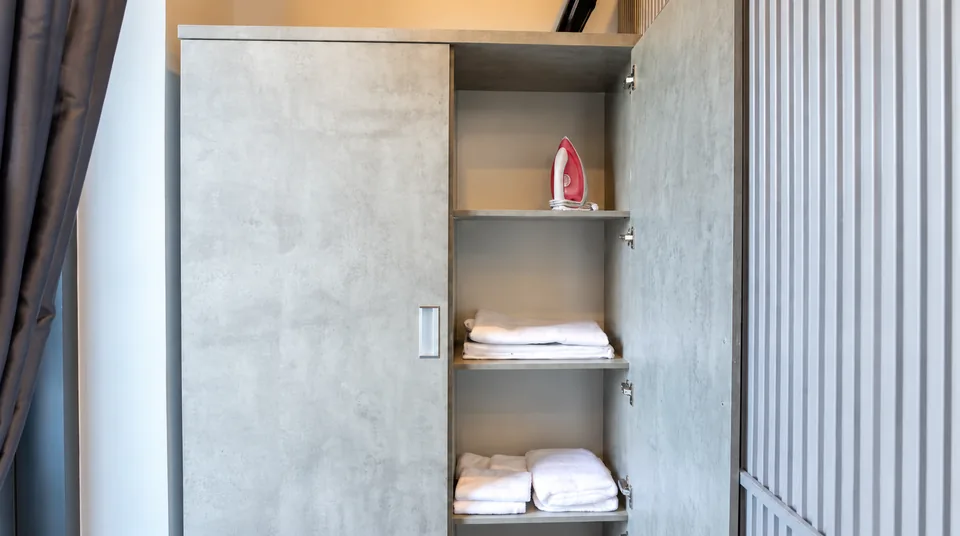 Bedroom 2: 160×200 cm bed and en-suite bathroom in your house in Ho Chi Minh City – ASCON LIVING