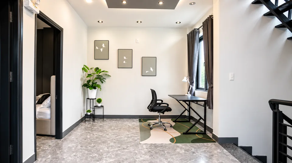 Anteroom and work area: a desk, two bedroom doors and the stairs of your house – ASCON LIVING