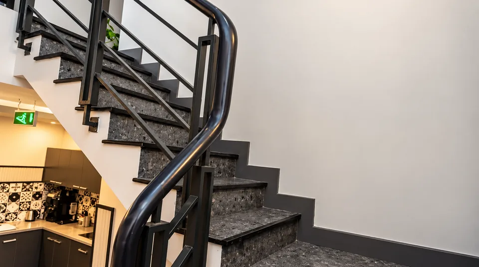 Anteroom and work area: a desk, two bedroom doors and the stairs of your house – ASCON LIVING