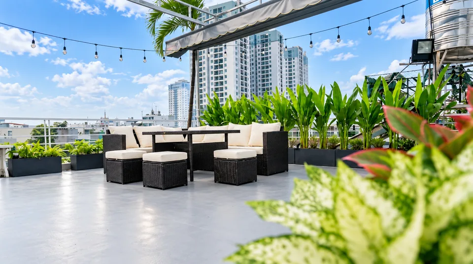 A house with river view: your private rooftop terrace in Ho Chi Minh City – ASCON LIVING